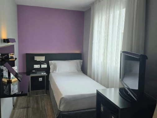 Habitaciones/Basic Single