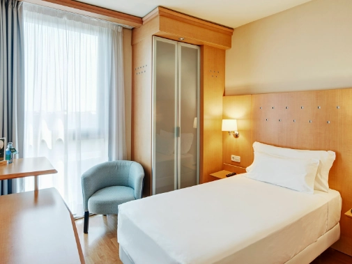 Habitaciones/Basic Single Room